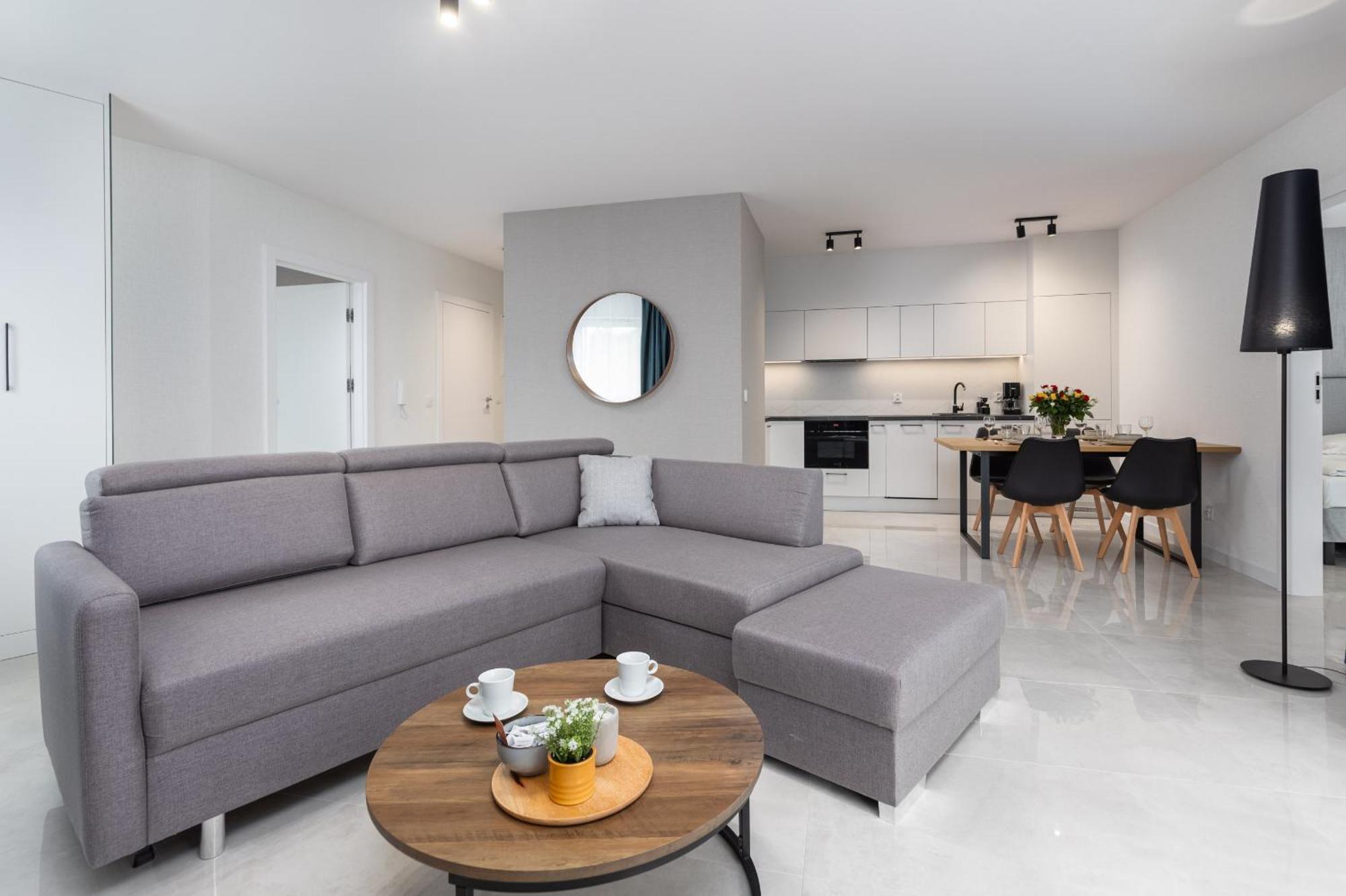 Sun Towers Apartment - Parking & Balkon - By Rent Like Home Свиноуйсьце Экстерьер фото