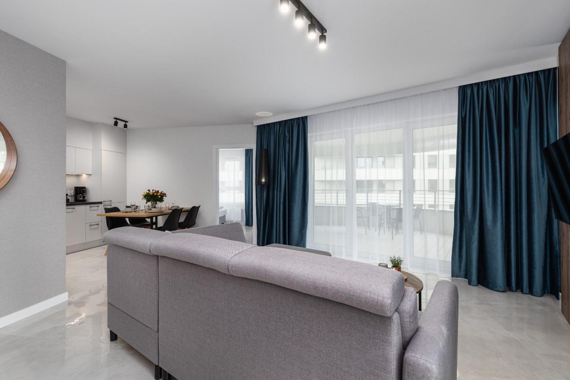 Sun Towers Apartment - Parking & Balkon - By Rent Like Home Свиноуйсьце Экстерьер фото